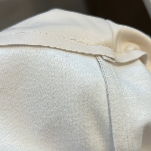 I love Tyler Madison vegan leather crop pant - Picture 8 of 10